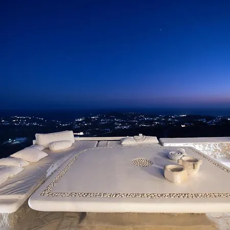 Mykonos Teatro And *