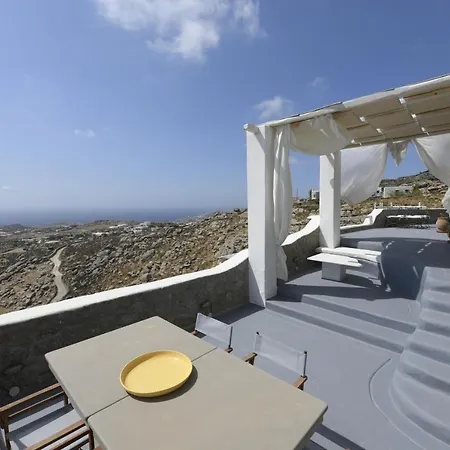 Mykonos Teatro And Plintri